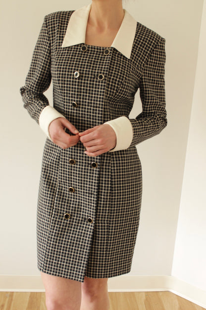 Elegant Vintage Onyx Grid Dress