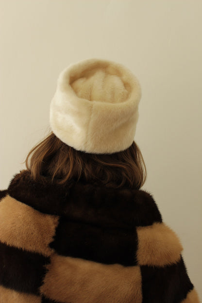 Beautiful Vintage Vanilla Faux Fur Hat