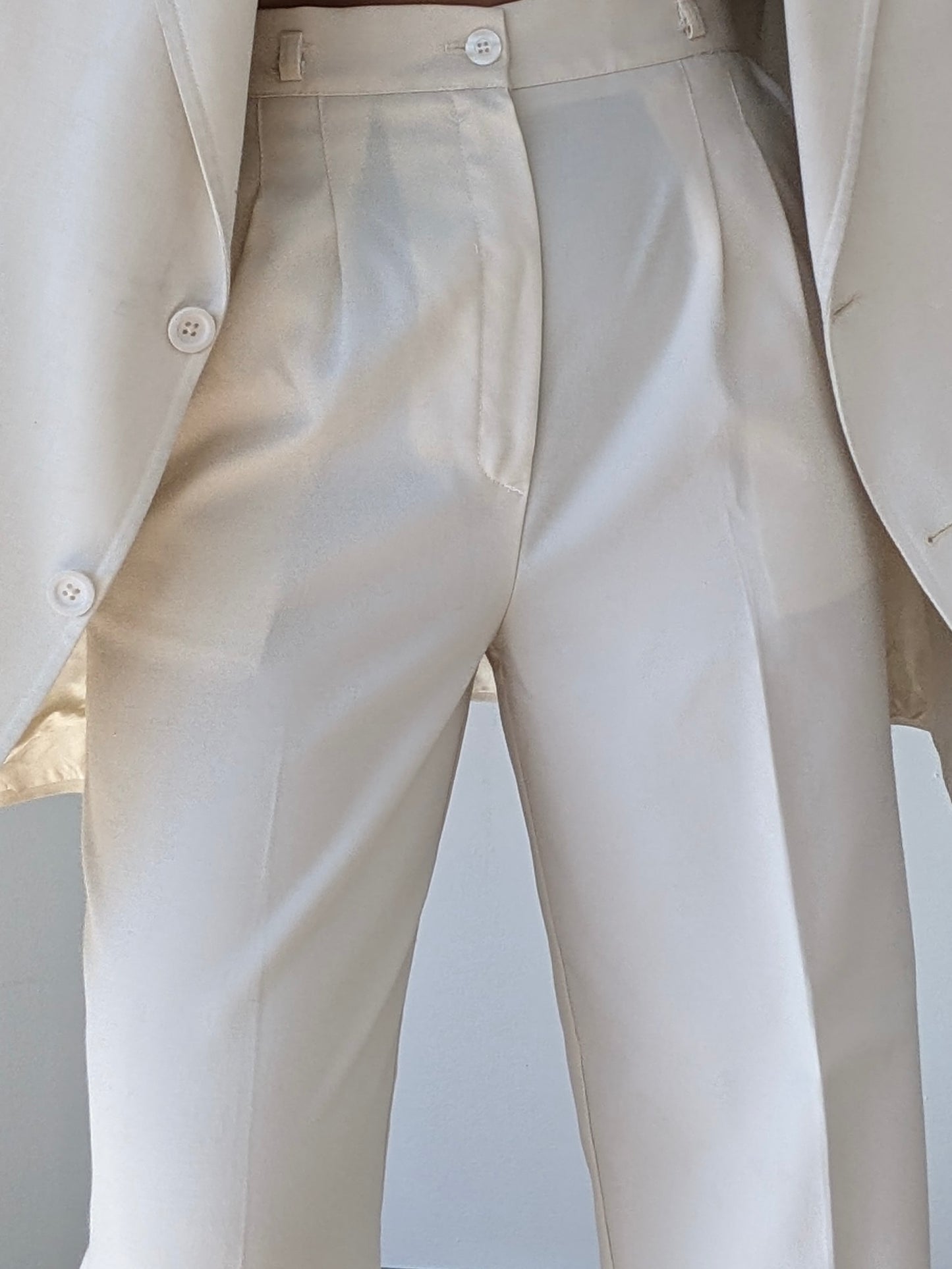 Vintage Eggshell Pleated Trouser