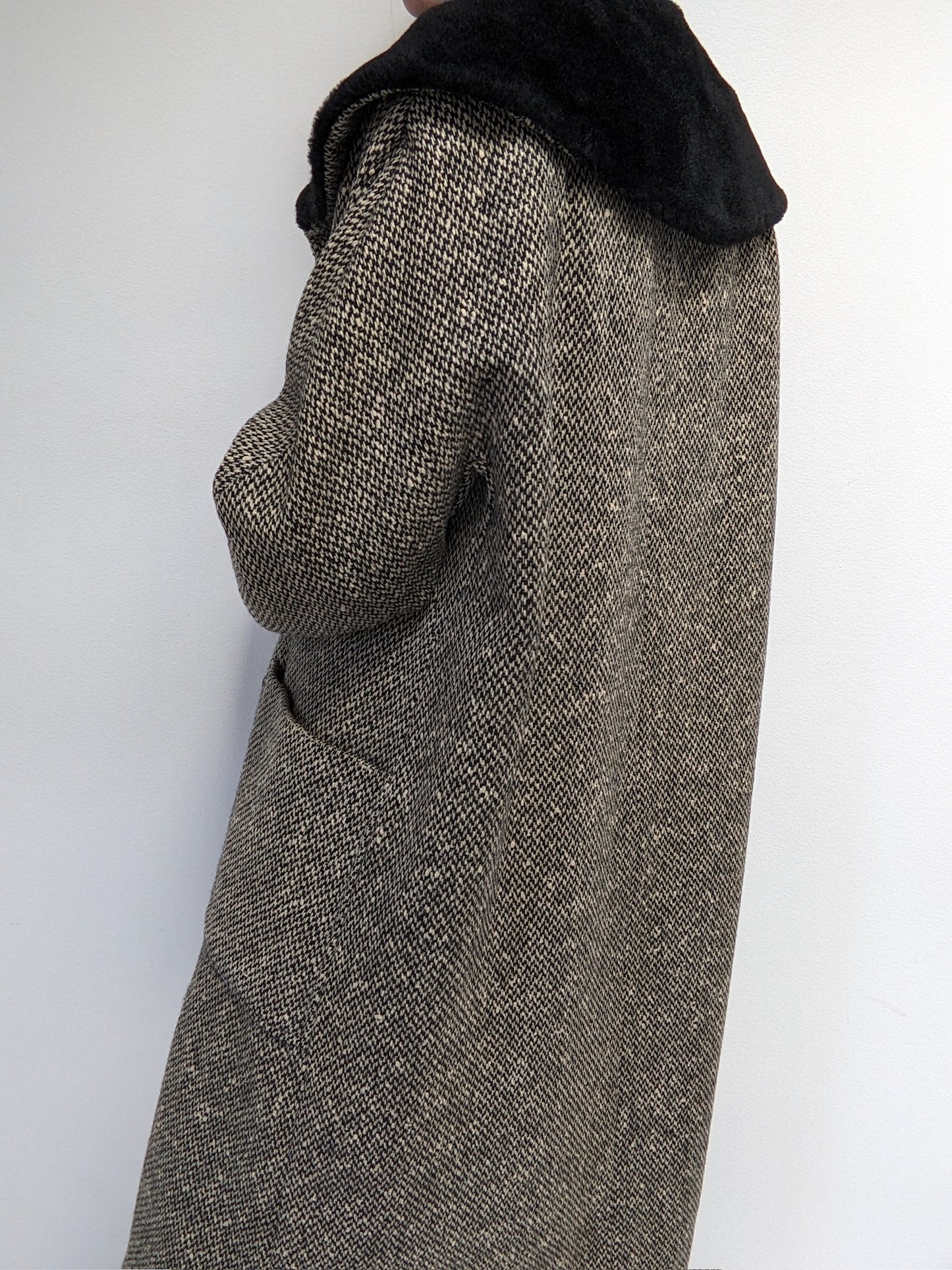 Stunning Vintage Salt & Pepper Tweed Wool Coat