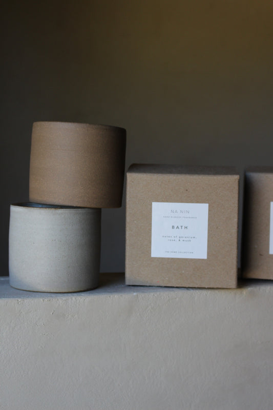 Bath Candle / Available in White & Terracotta