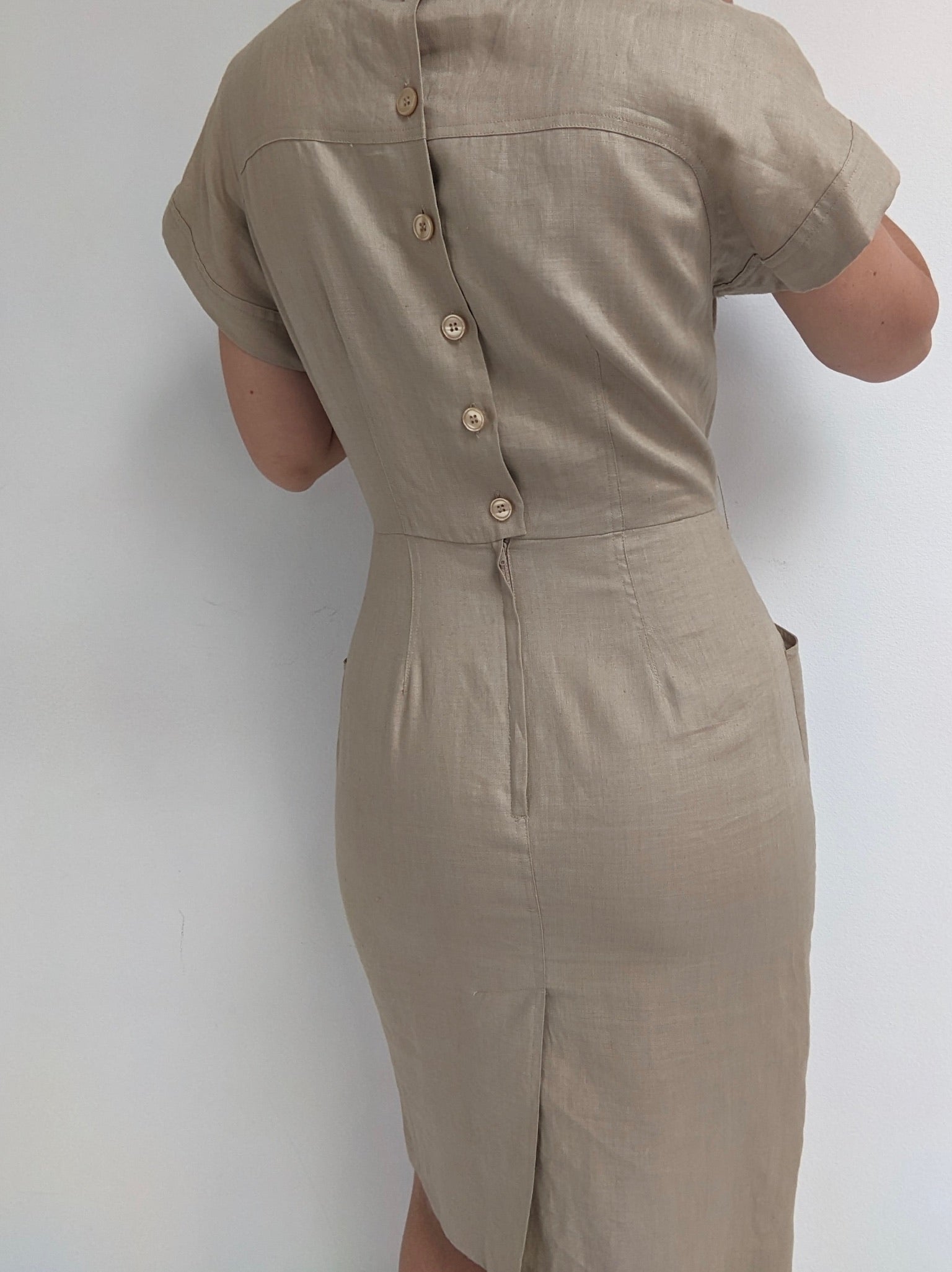 Beautiful Vintage Tailored Linen Dress Beautiful Vintage Tailored Linen Dress