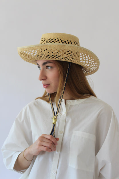 Favorite Vintage Woven Straw & Bullhead Strap Hat