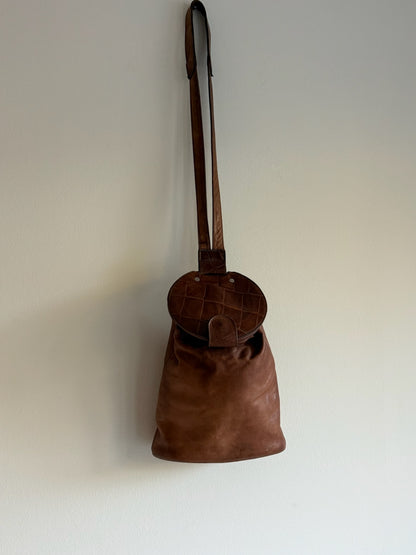 Favorite Vintage Crossbody Leather Pouch Bag