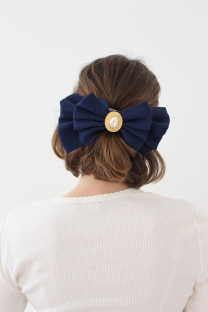 Vintage Faux Pearl Bow Clip