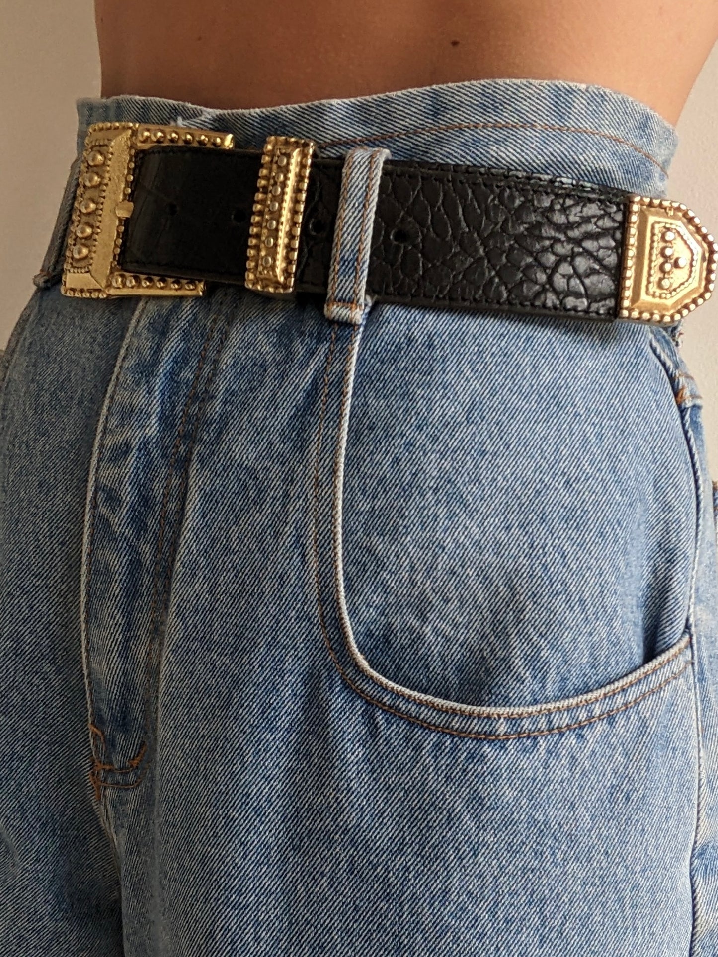 Statement Vintage Dana Buchman Leather Belt