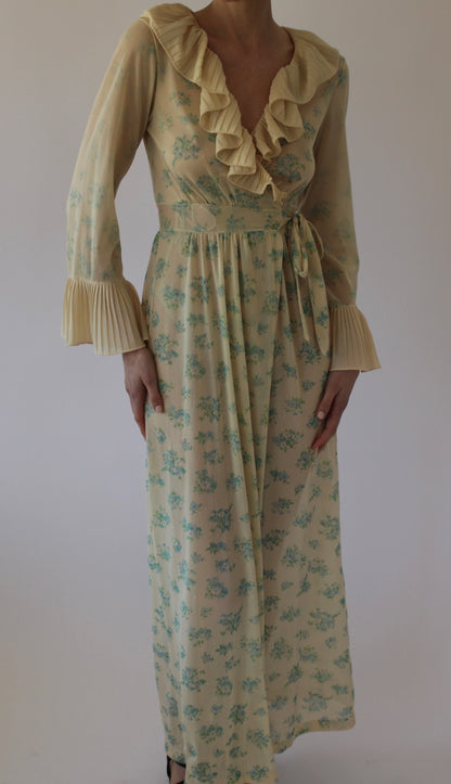 Amazing Vintage Floral-Print Ruffled Wrap Dress