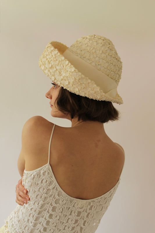 Beautiful Vintage Ivory Woven Hat