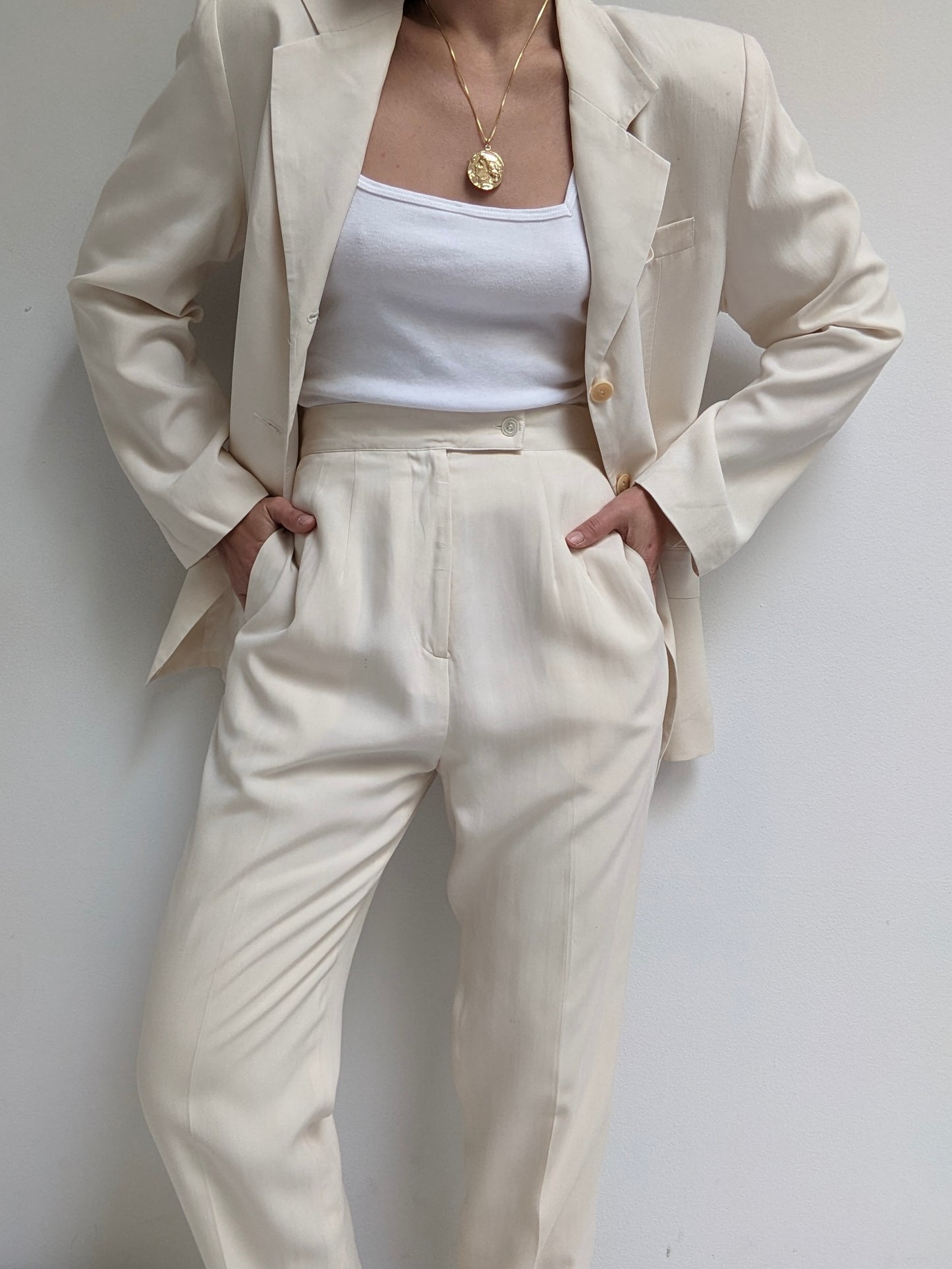 Stunning Vintage Cream Silk Pantsuit