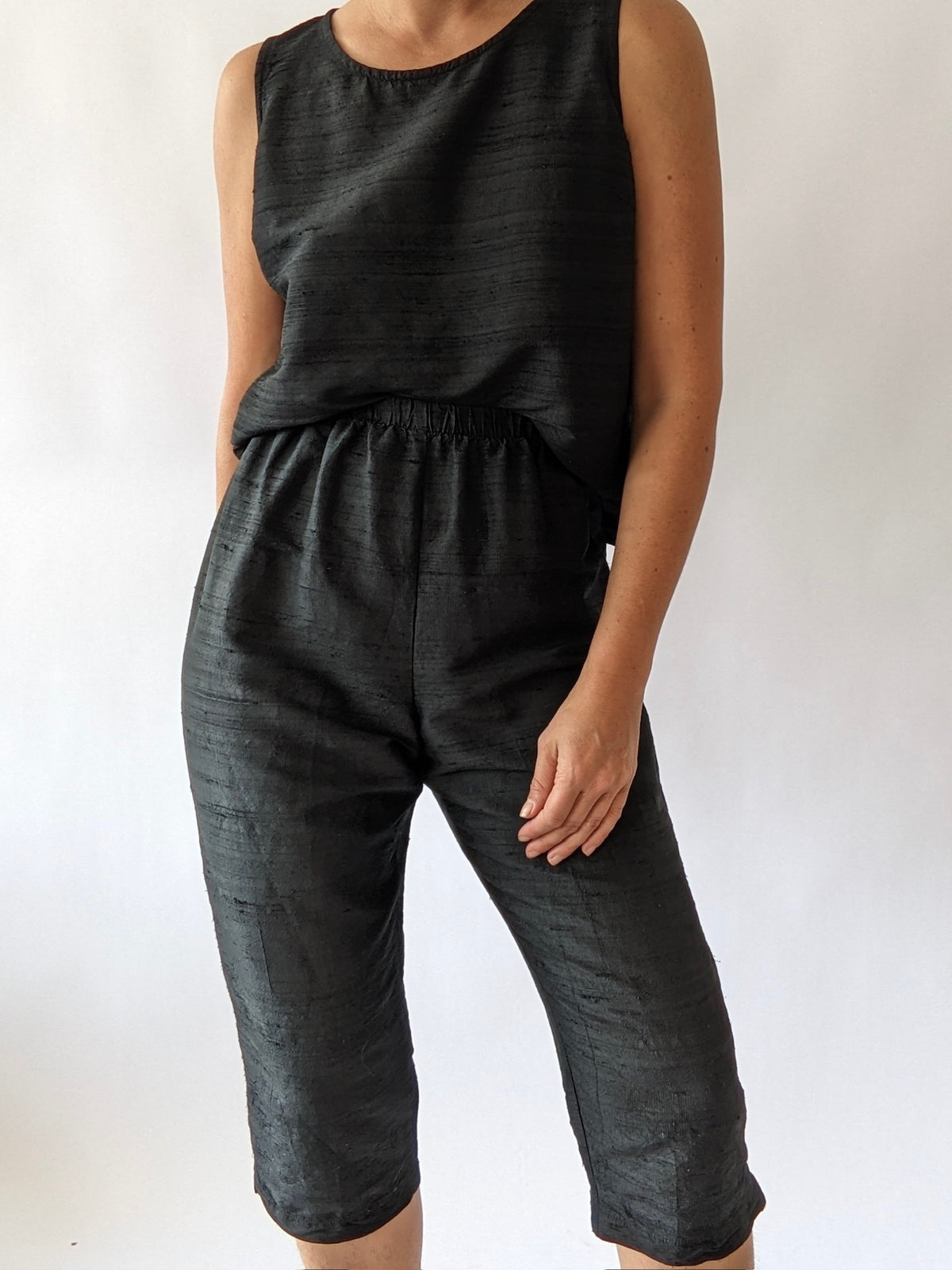 Rare Vintage Caviar Woven Silk Capri & Top Set