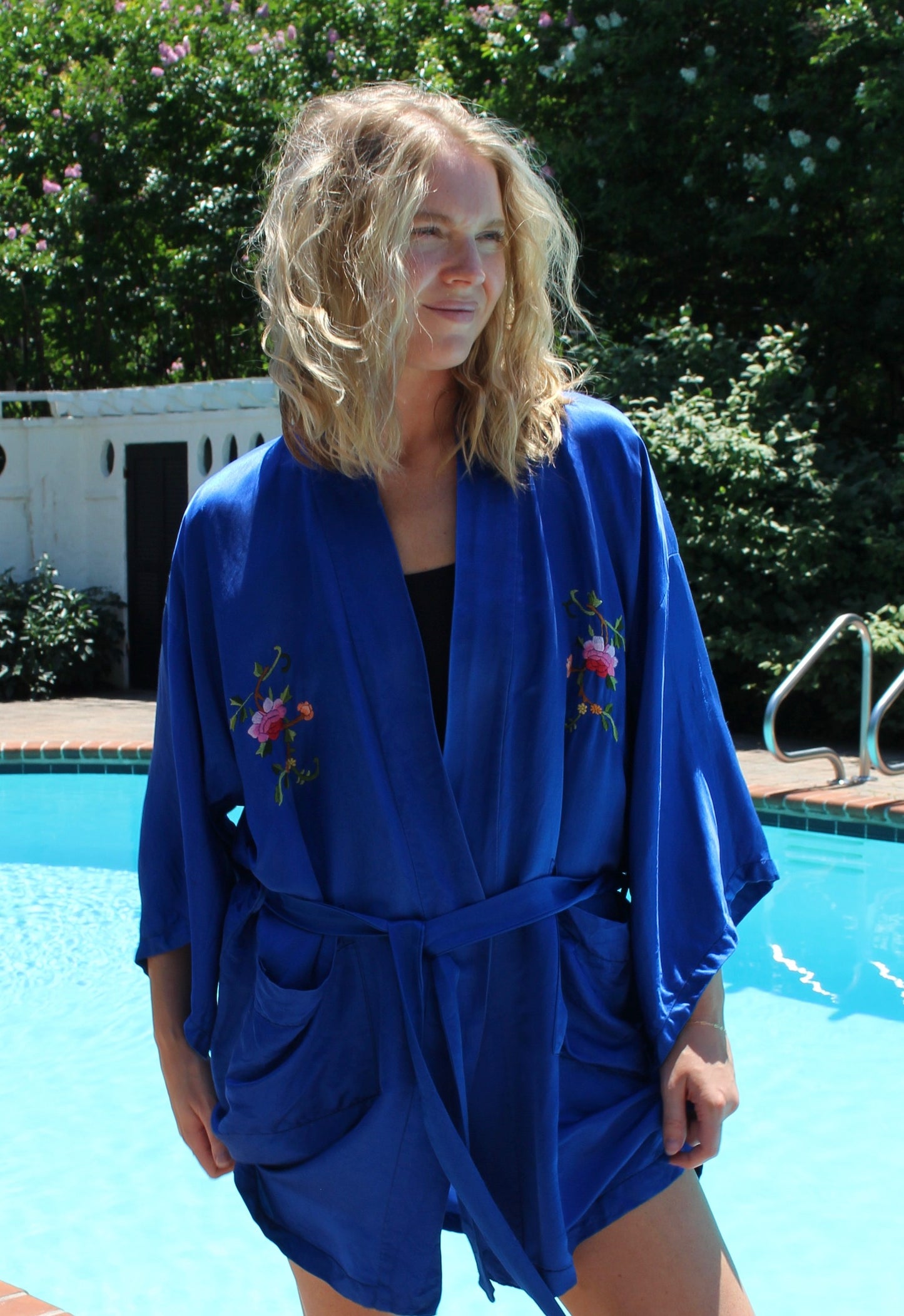 Gorgeous Vintage Floral Hand-Embroidered Silk Robe