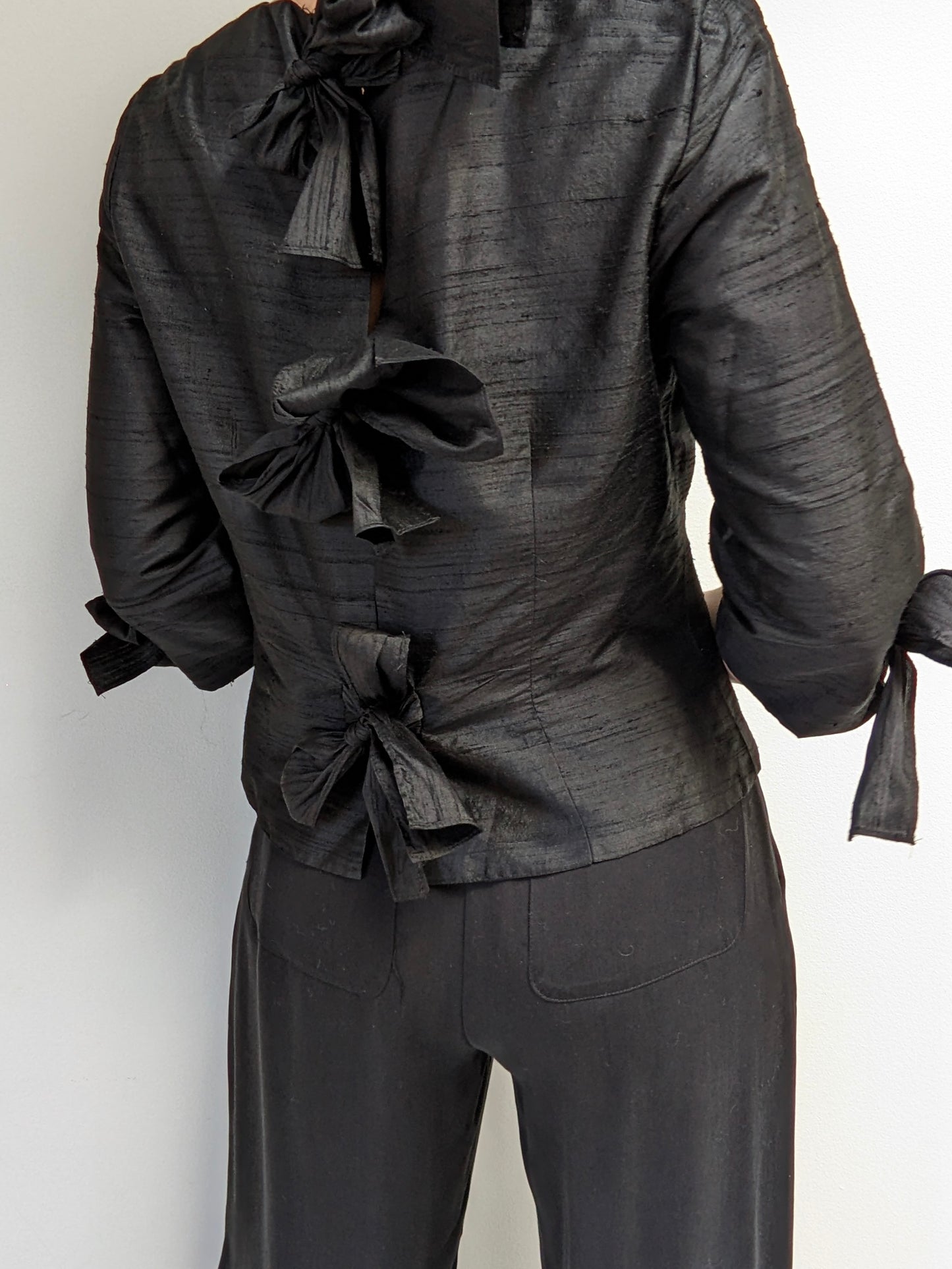 Beautiful Vintage Ink Brushed Silk Tie Blouse