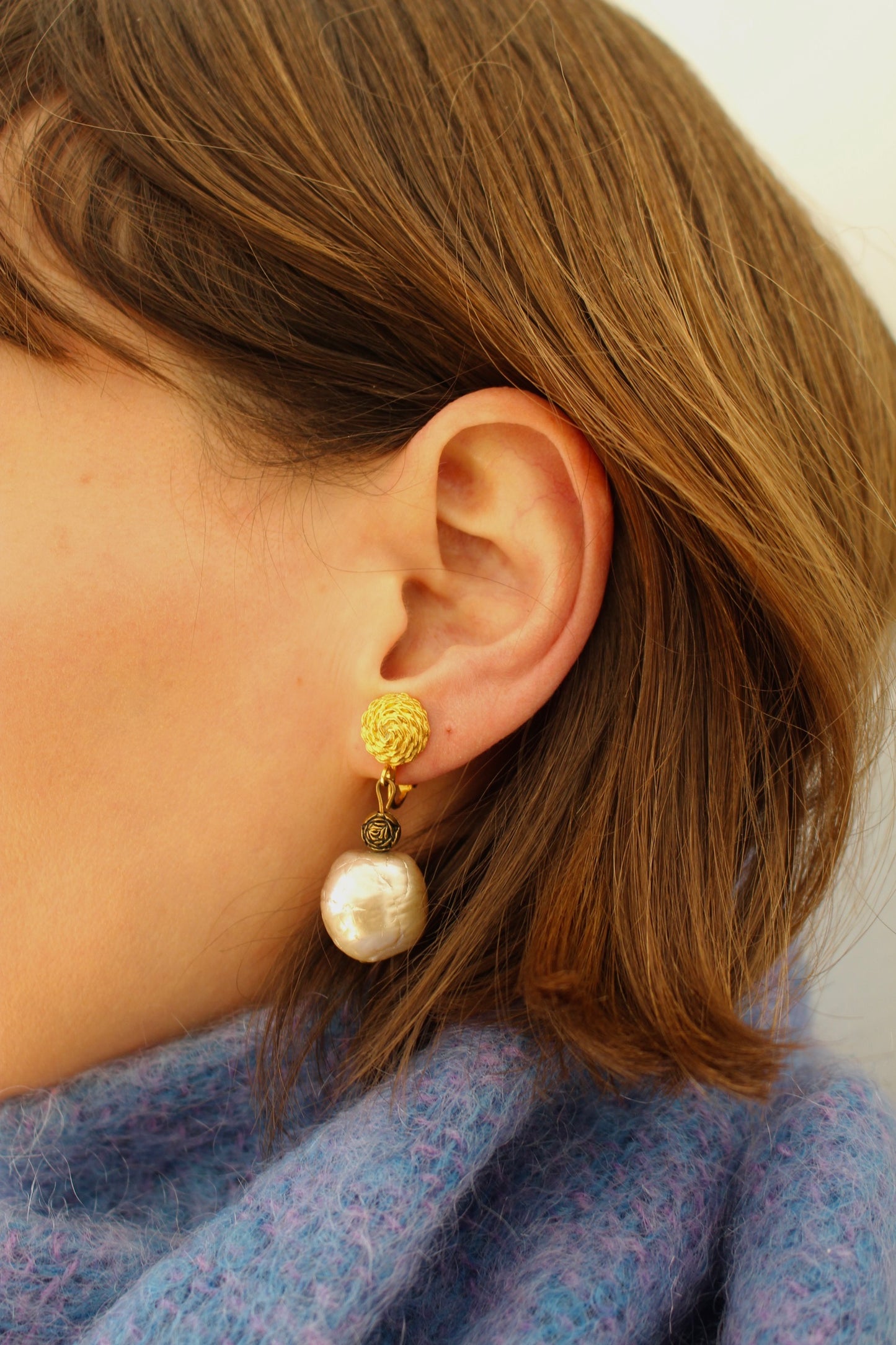 Beautiful Vintage Faux Baroque Pearl Drop Earrings