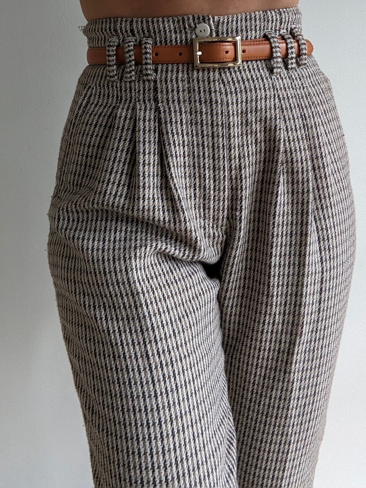 Lovely Vintage Woven & Pleated Trousers