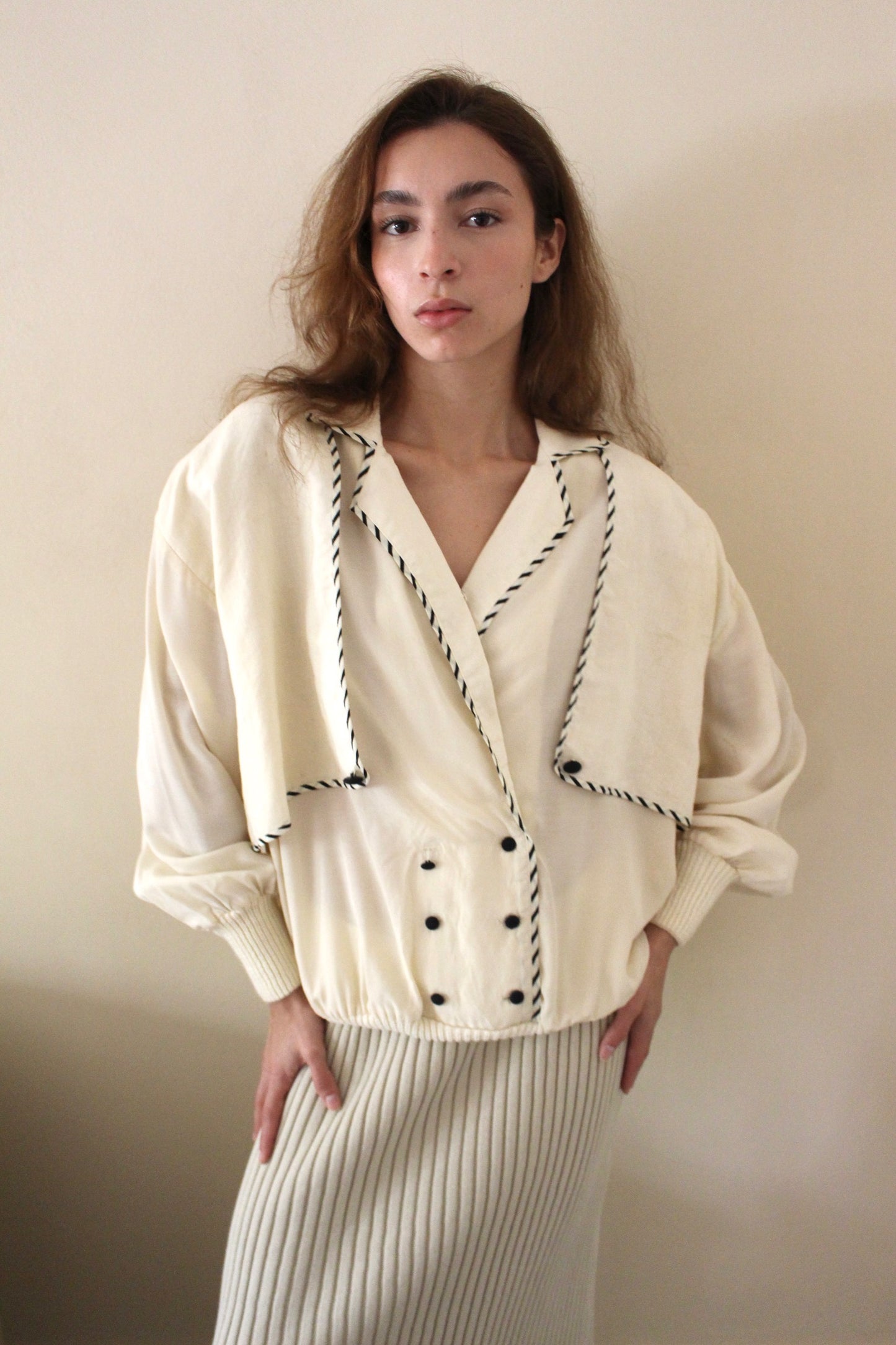 Beautiful Vintage Woven Silk Popover