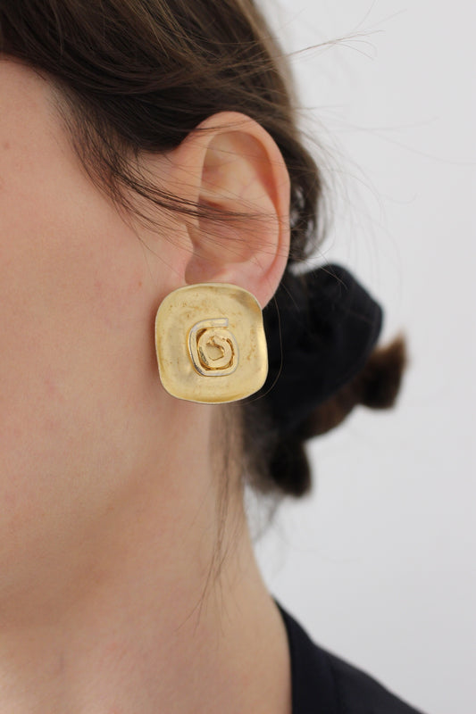Vintage Gold Swirl Plate Earrings