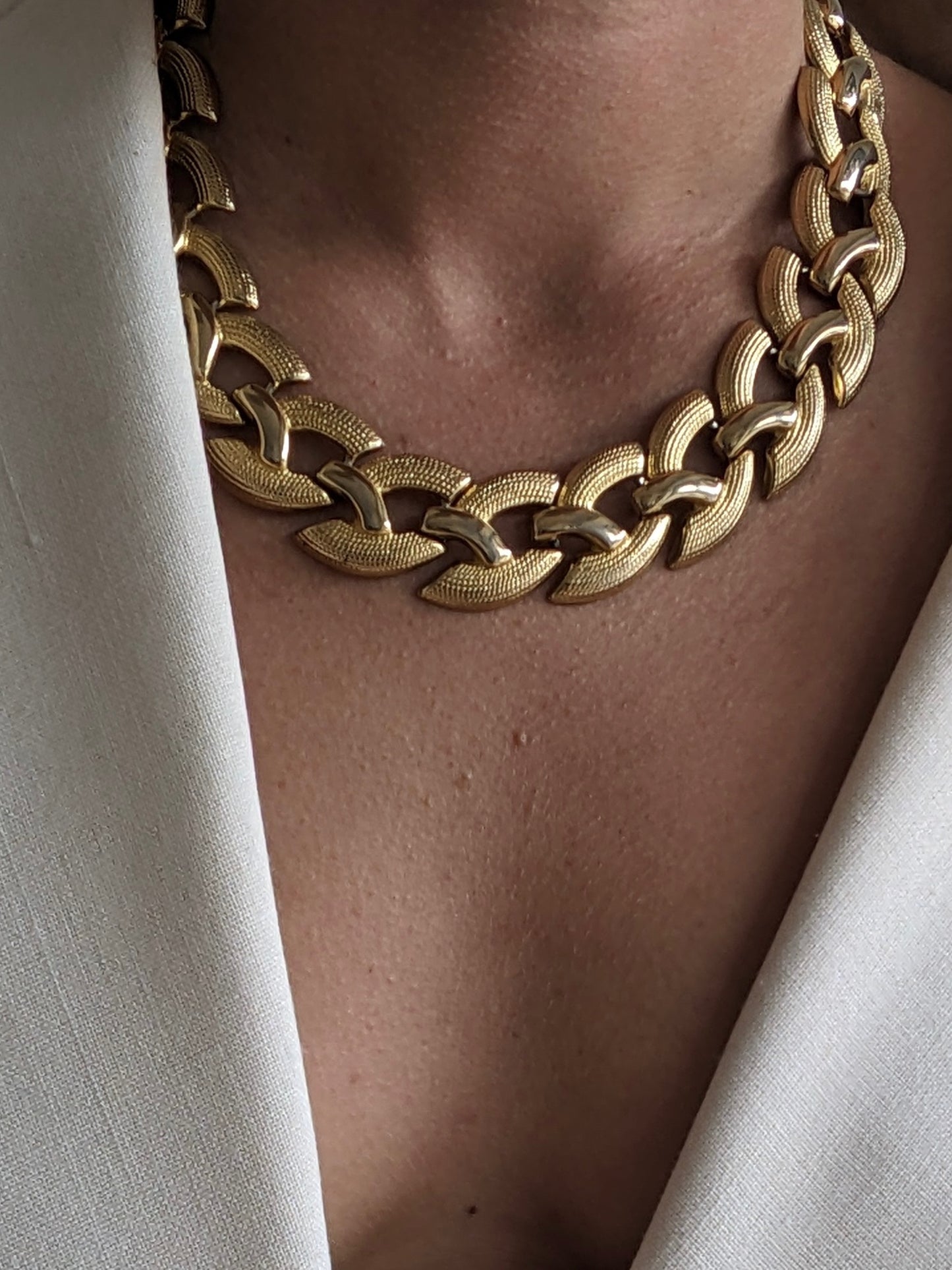 Statement Vintage Gold Link Collar