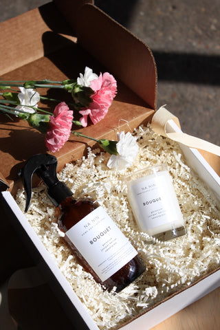 Bouquet Gift Box / Candle & Home Spray Set