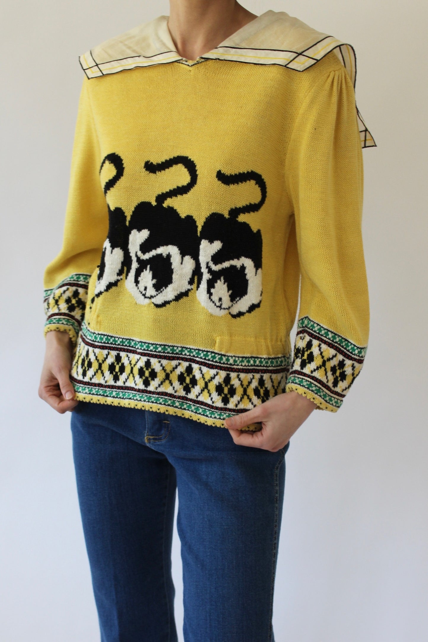 Fun Vintage Cat Trio Collared Knit
