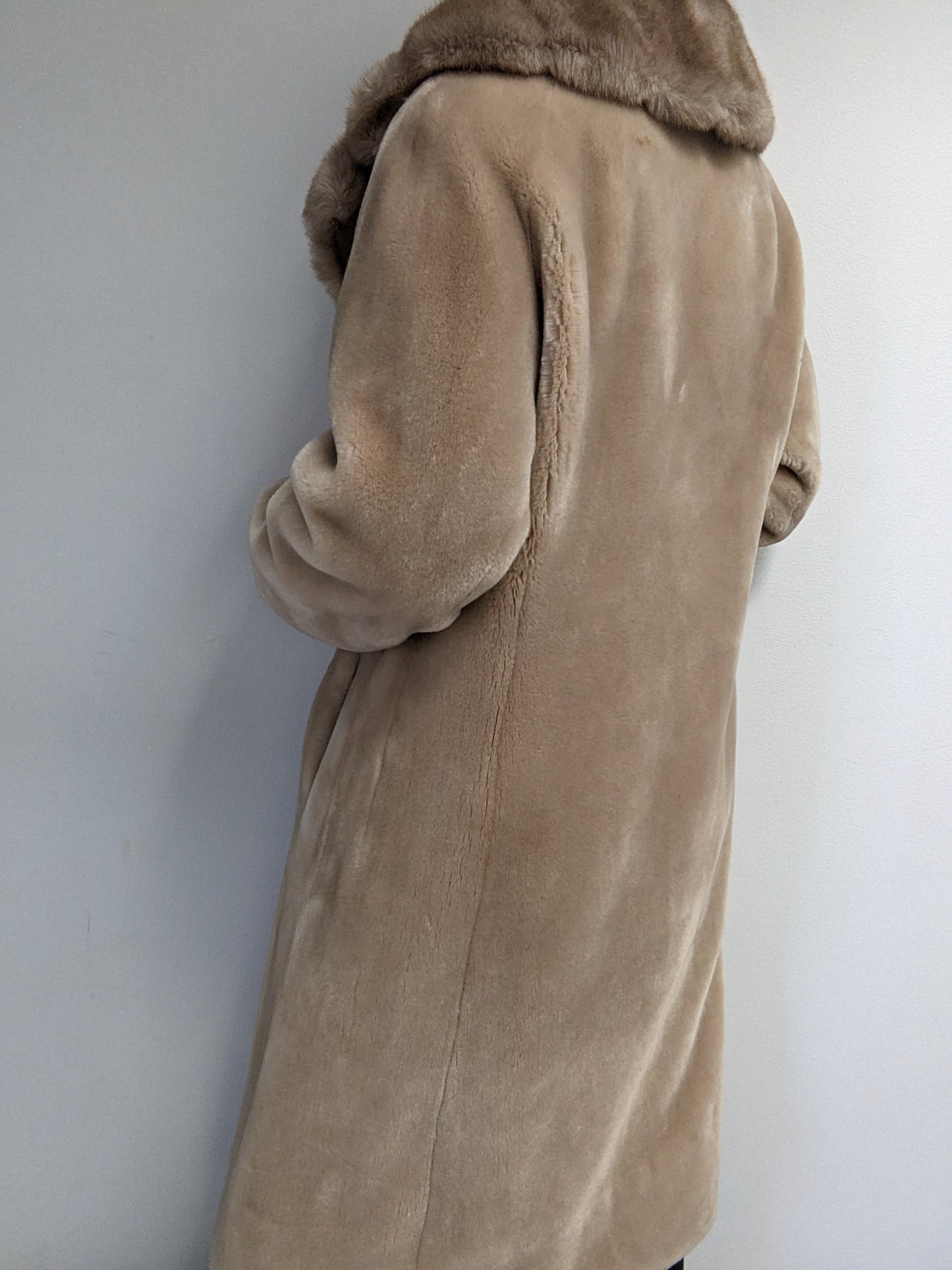 Luxury Vintage Latte Faux Fur Coat