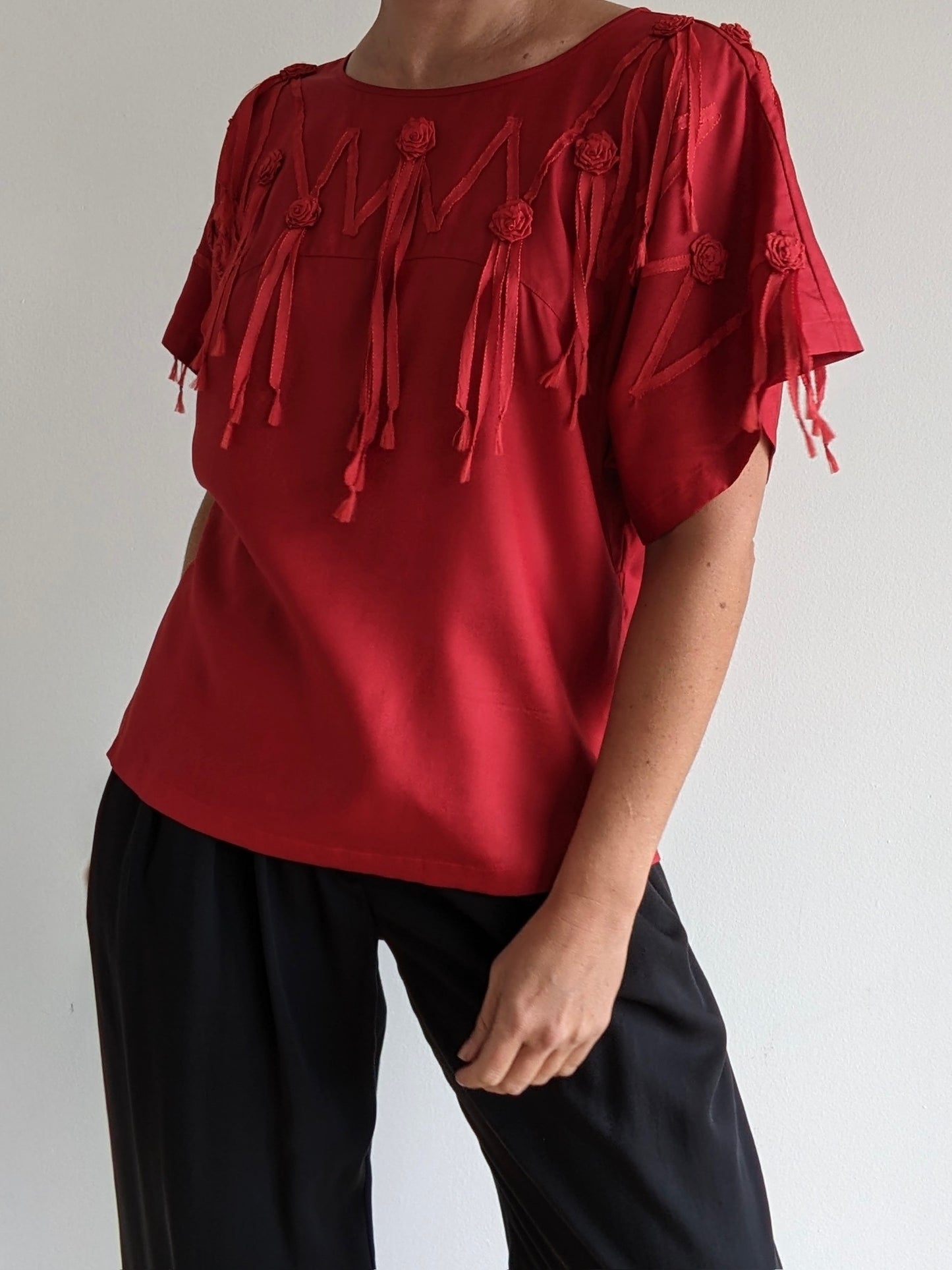 Amazing Vintage Rose & Tassel Appliqué Silk Top