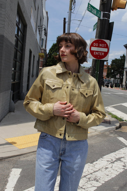 Amazing Vintage Cropped Leather Trucker Jacket