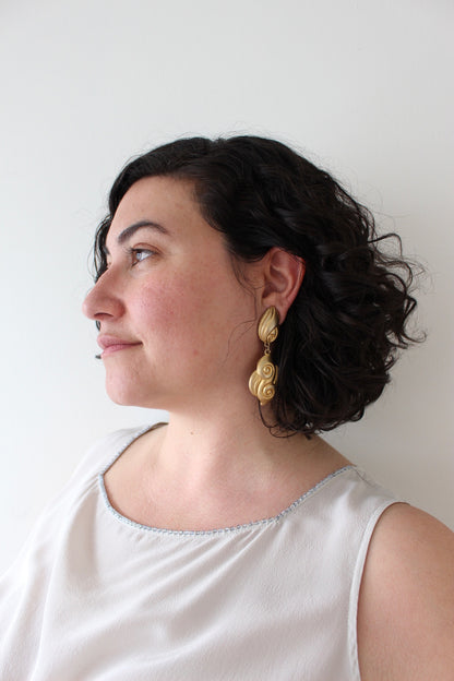 Incredible Vintage Abstract Gold Swirl Drop Earrings