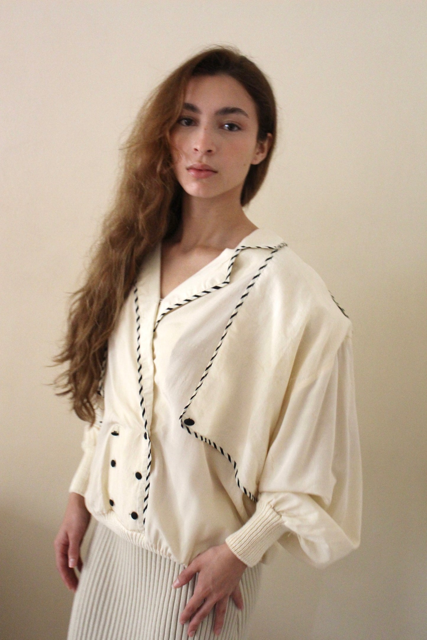 Beautiful Vintage Woven Silk Popover