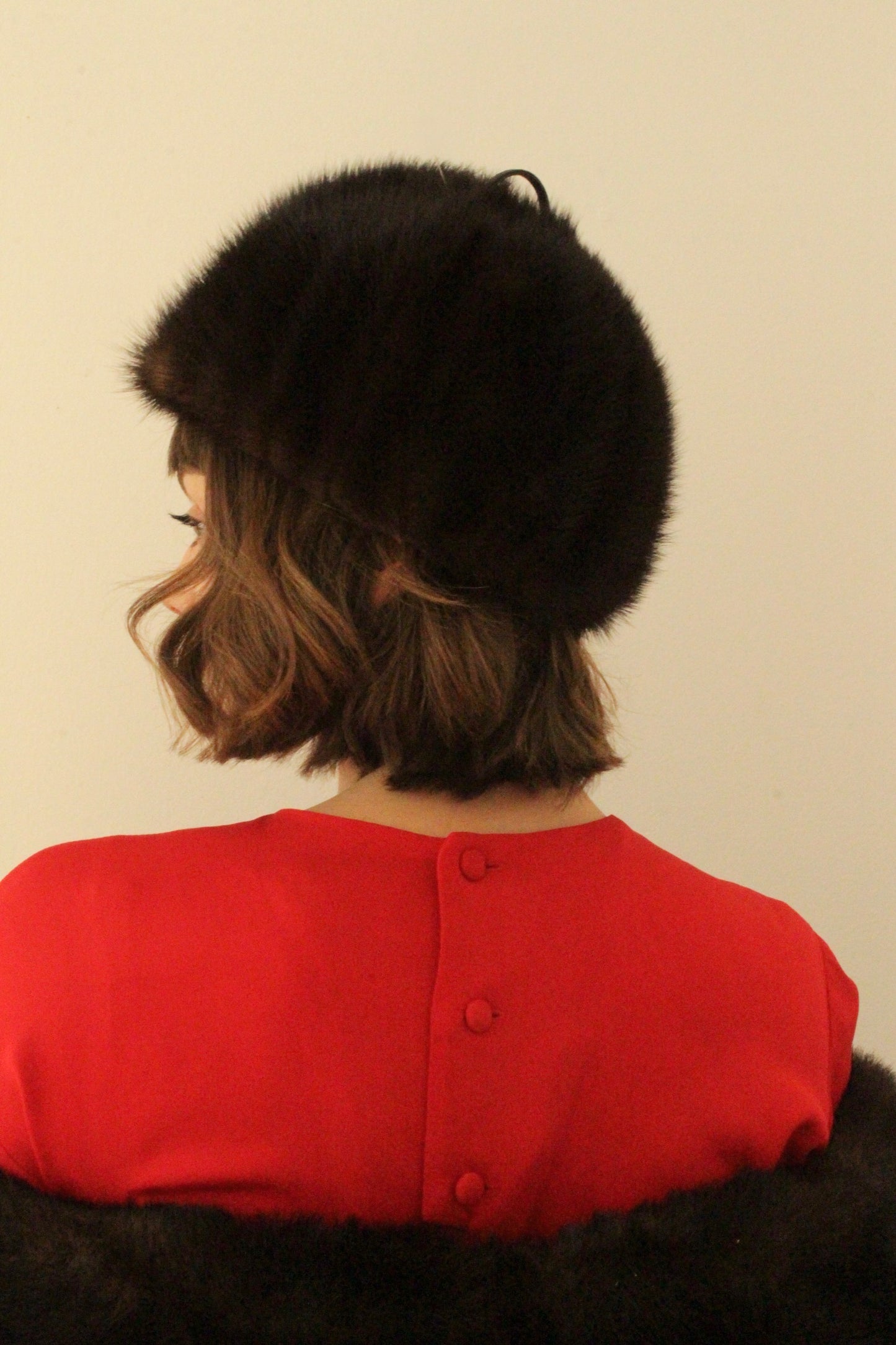 Stunning Vintage Coffee Ribbed Fur Hat