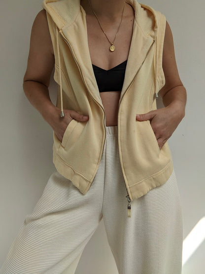 90s Butter Sleeveless Leisure Vest