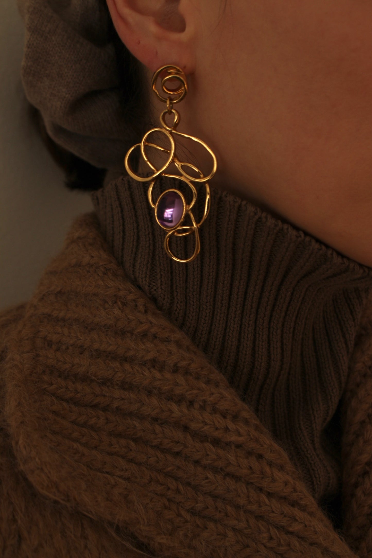 Vintage Ribboned Gold & Faux Amethyst Gem Earrings