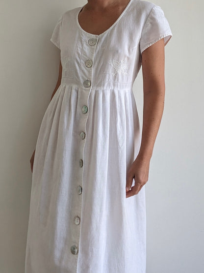 Vintage Ivory Embroidered & Pleated Dress