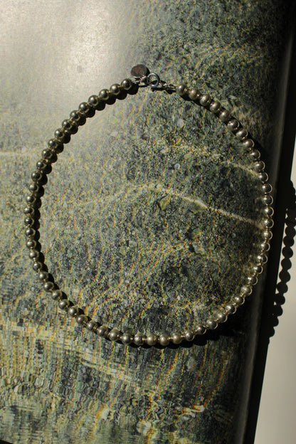 Boule Necklace