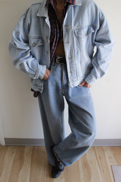 Favorite Vintage Guess Light Wash Denim Jacket