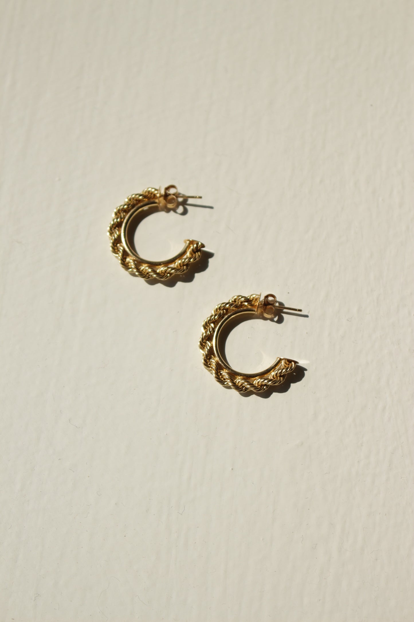Vintage 10K Yellow Gold Chain Hoop Earrings