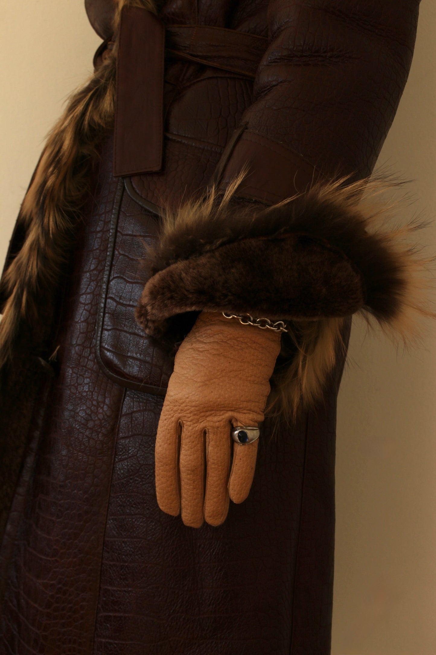 Amazing Vintage Sterling Silver & Blue Stone Ring