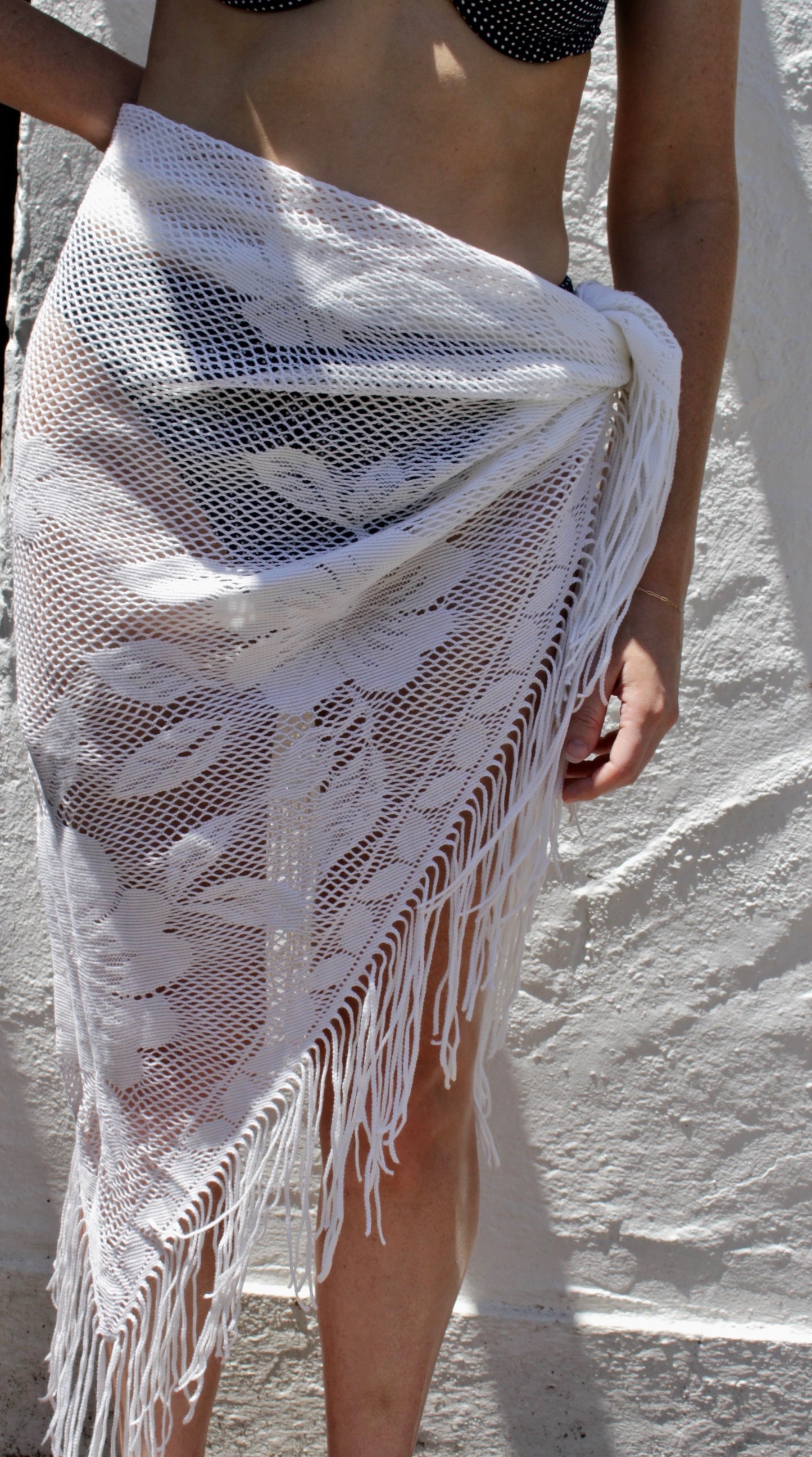 Vintage Ivory Floral Crochet Fringe Shawl