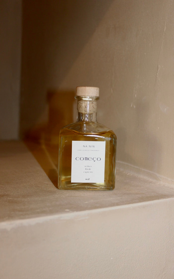 Começo No. 2 Reed Diffuser / Vetiver, Hinoki, Cypress