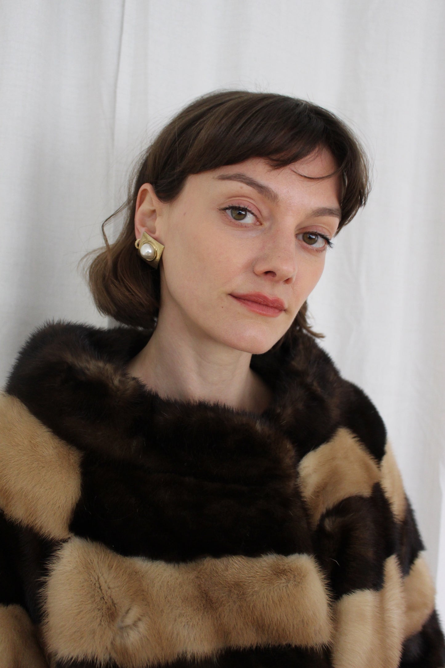 Vintage Faux Pearl Cabochon & Gold Frame Earrings