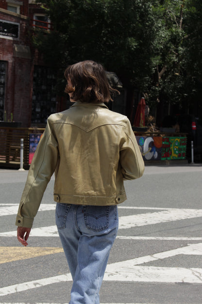 Amazing Vintage Cropped Leather Trucker Jacket