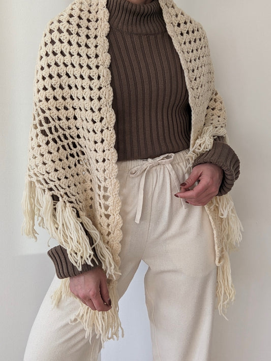 Beautiful Vintage Buttercream Crocheted Fringe Shawl
