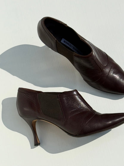 Vintage Manolo Blahnik Cocoa Leather Ankle Boots