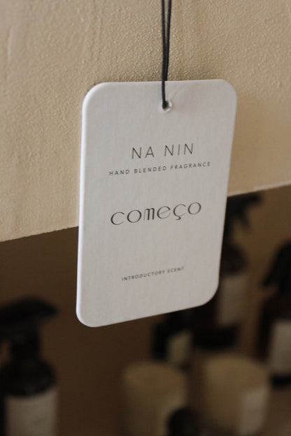 Começo No. 11 Fragrance Card / Smoked Bourbon, Palo Santo, Coriander Rose