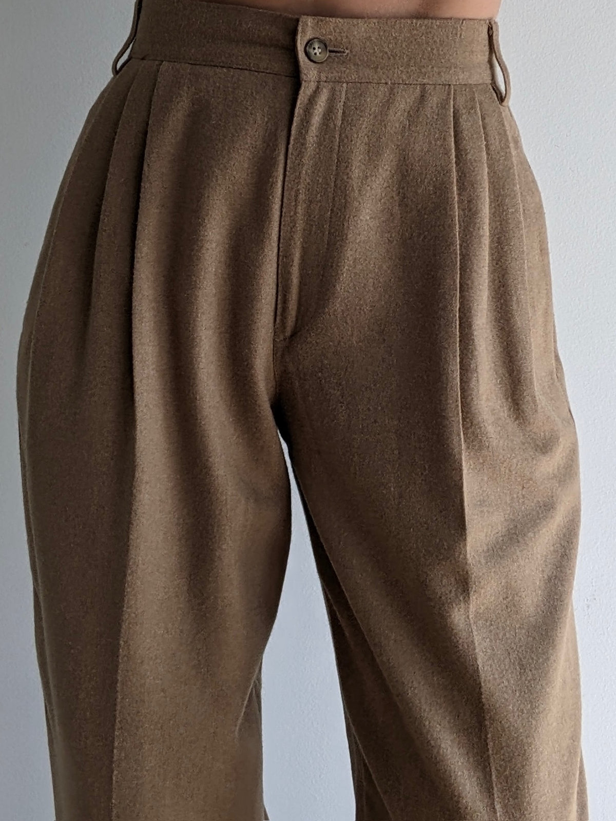 Gorgeous Vintage Pleated Butterscotch Wool Trousers
