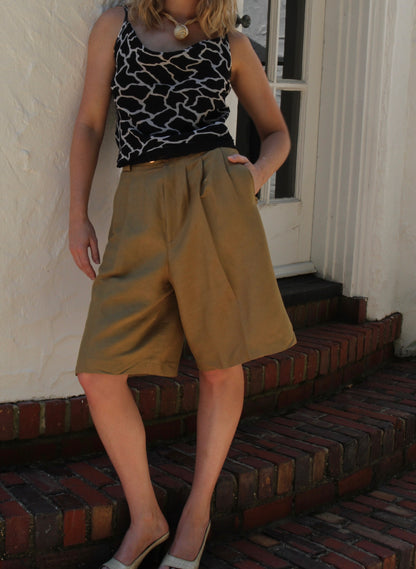 Favorite Vintage Pleated Sand Linen Short