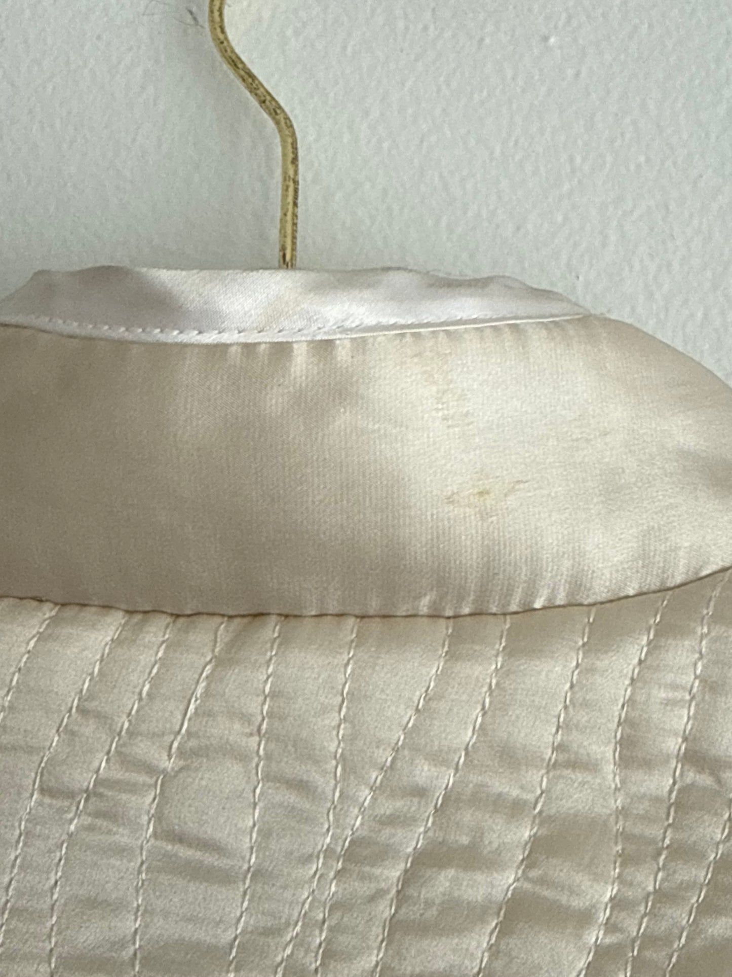Stunning Vintage Pearl Quilted Silk Jacket
