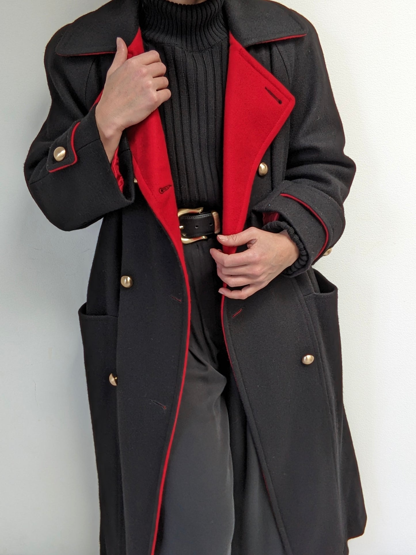 Lovely Vintage Onyx & Crimson Wool Coat
