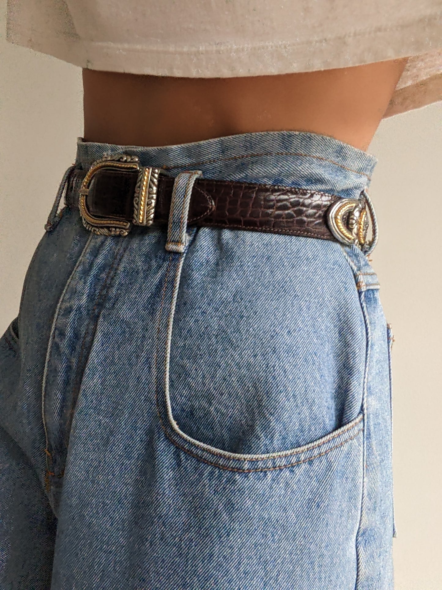 Vintage Embossed Leather & Ornate Hardware Belt