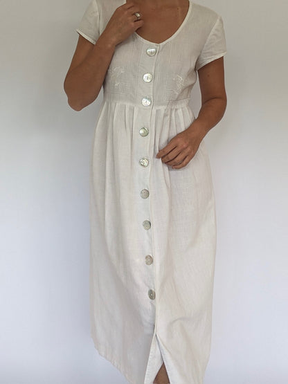 Vintage Ivory Embroidered & Pleated Dress