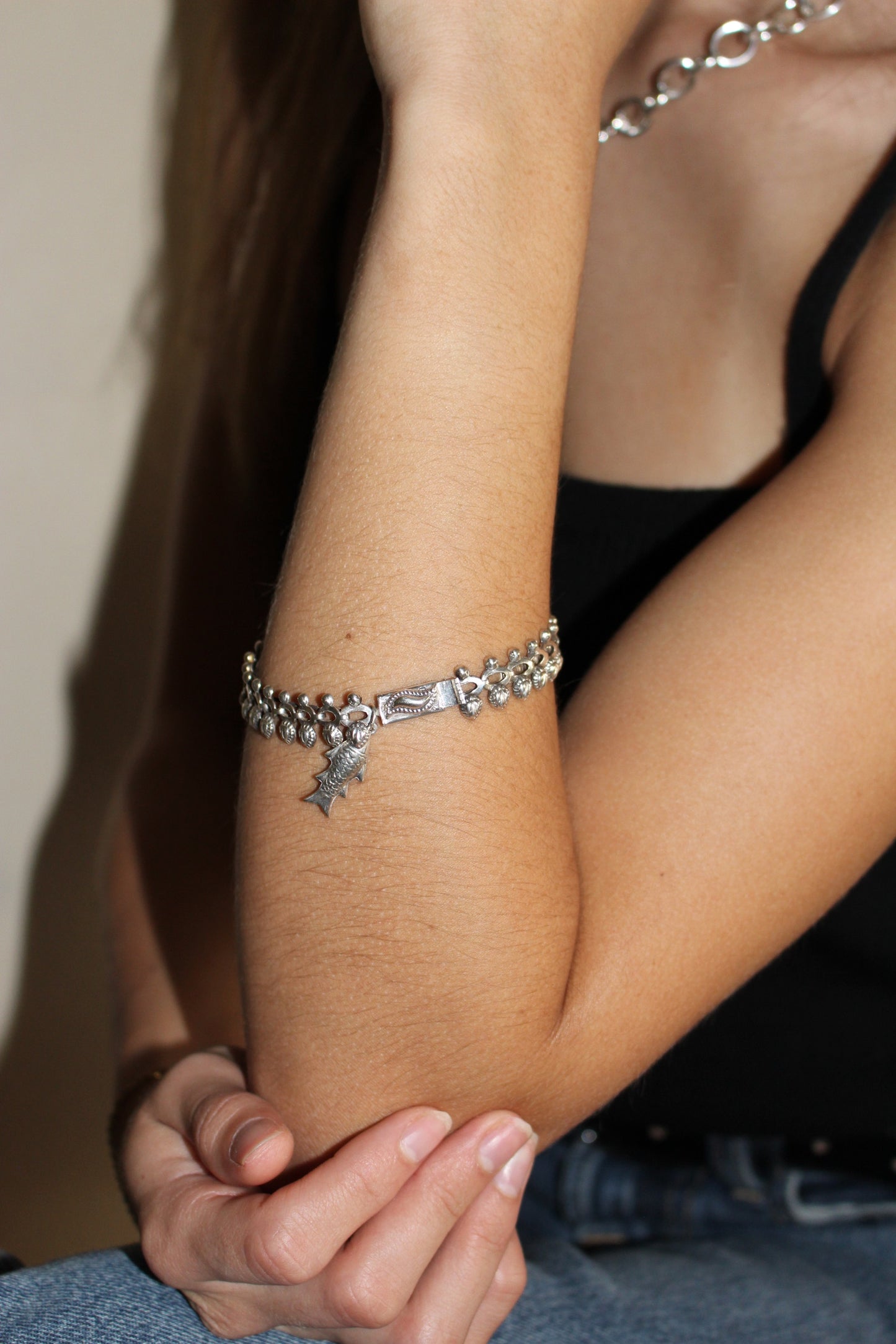 Sweet Vintage Sterling Silver Fish Charm Bracelet